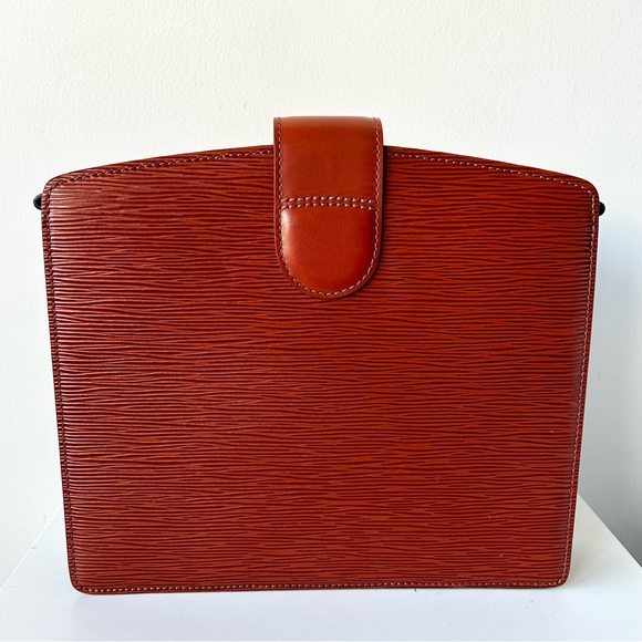 Louis Vuitton Vintage Capucines - Picture 5 of 17